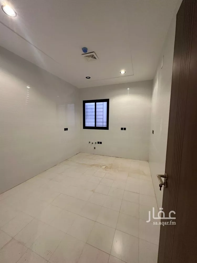 شقة للبيع في شارع محمد بن عوجان, حي الحزم, مدينة الرياض, منطقة الرياض صورة 2