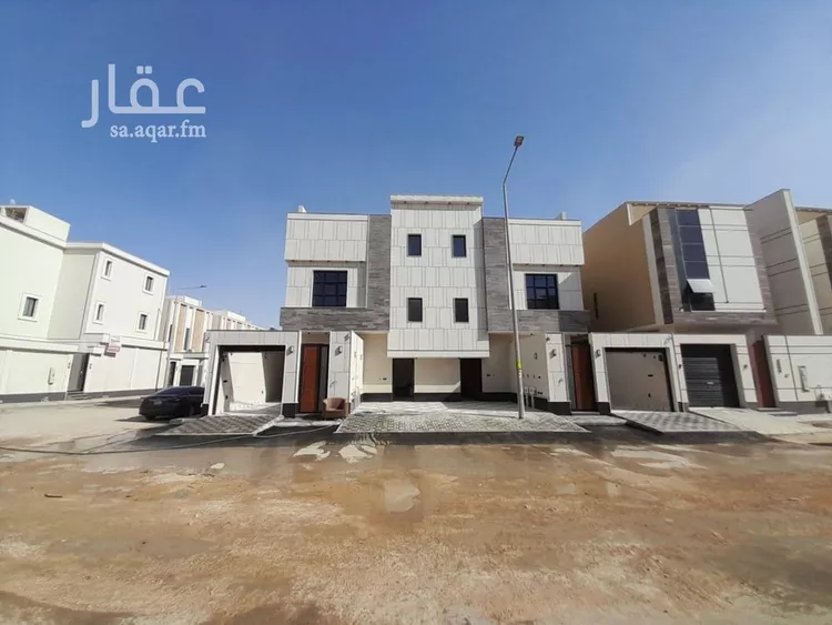 دور للبيع في شارع القلاع, حي الجنادرية, مدينة الرياض, منطقة الرياض