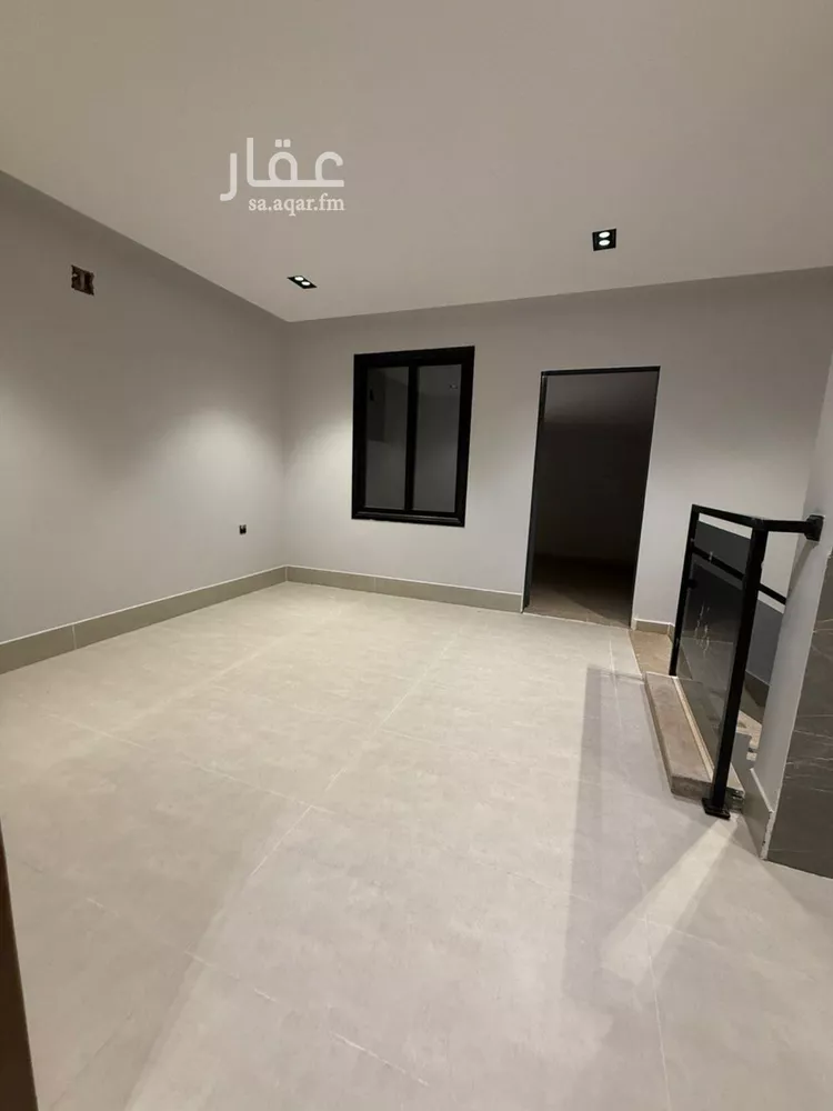 فيلا للبيع في شارع حسين الأبريقي, حي عكاظ, مدينة الرياض, منطقة الرياض 8
