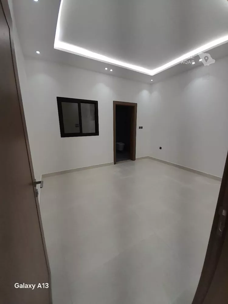 Floor for Sale in Riyadh Dirab صورة 3