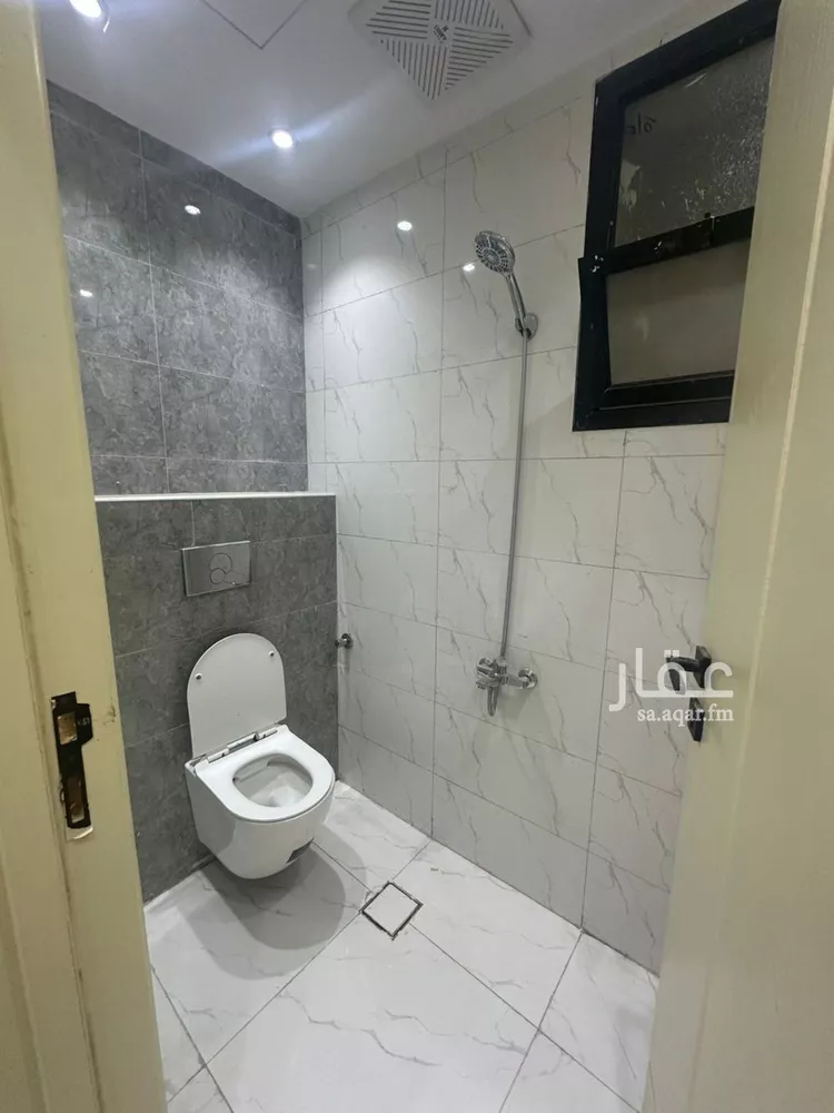 دور للبيع في شارع عبيدالله الهذلي, حي عكاظ, مدينة الرياض, منطقة الرياض صورة 4