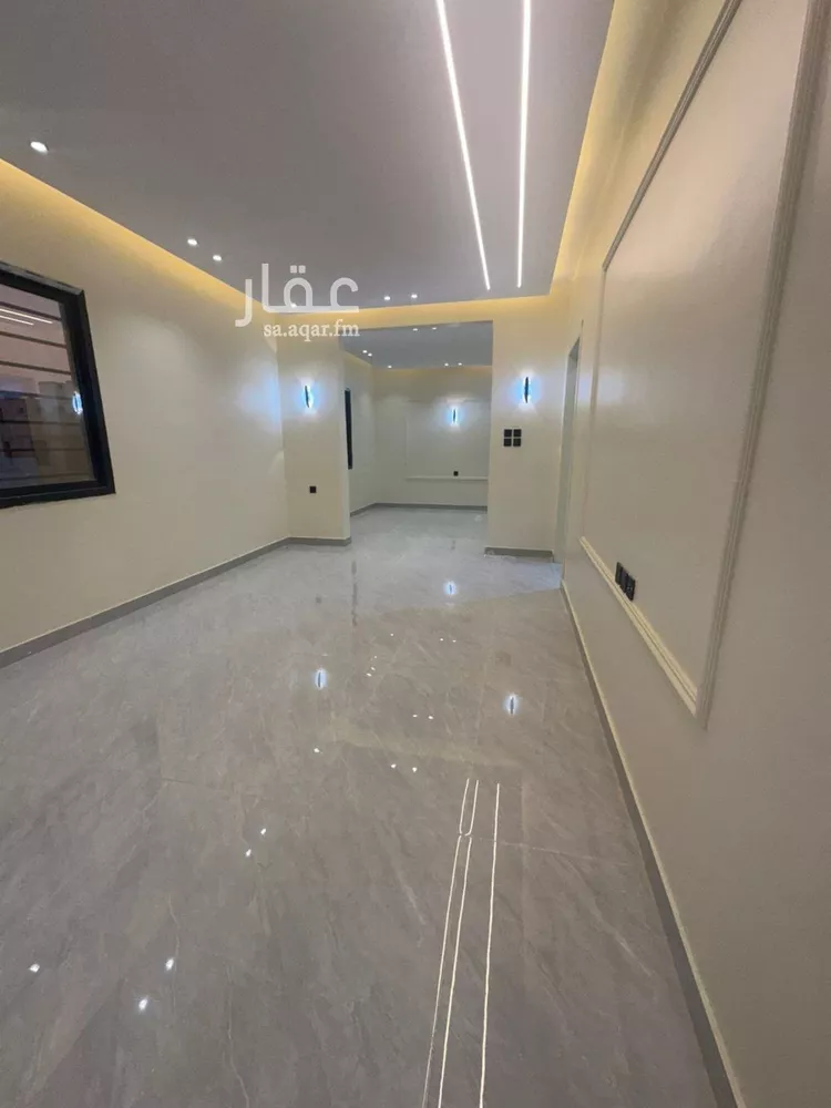 دور للبيع في شارع عبيدالله الهذلي, حي عكاظ, مدينة الرياض, منطقة الرياض 1 صورة