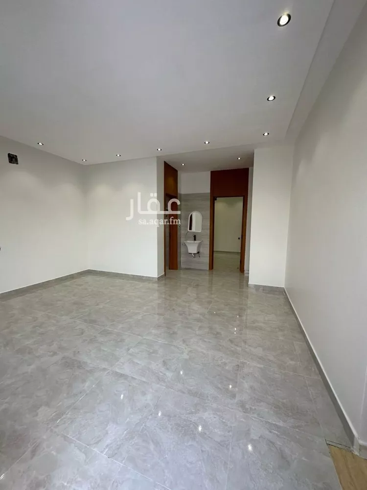 فيلا للبيع في شارع المجمع, حي طويق, مدينة الرياض, منطقة الرياض