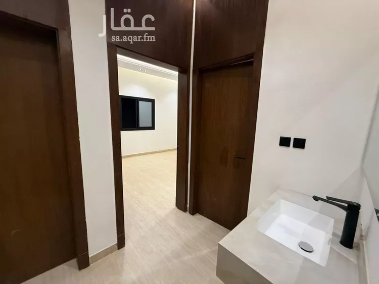 دور للبيع في شارع الاشتر النخعي, حي الرحمانية, مدينة جدة, منطقة مكة المكرمة صورة 3