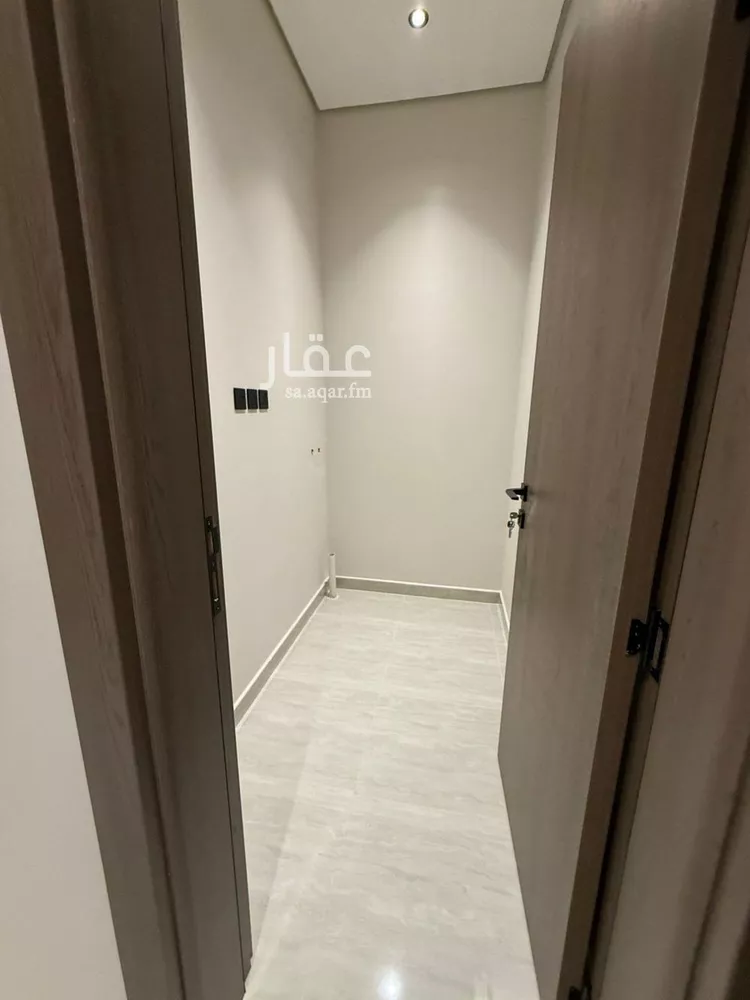 شقة للبيع في شارع سفيان بن الحكم, حي العوالي, مدينة الرياض, منطقة الرياض 7