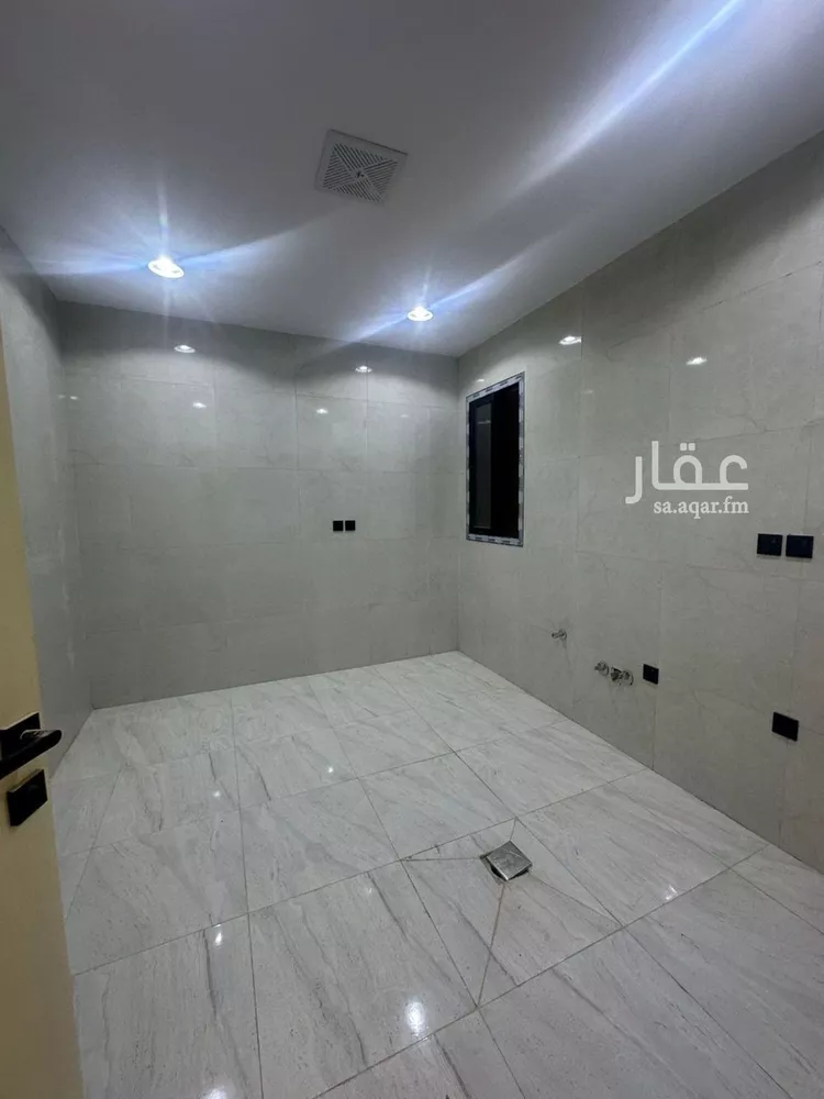 دور للبيع في شارع عبيدالله الهذلي, حي عكاظ, مدينة الرياض, منطقة الرياض صورة 5