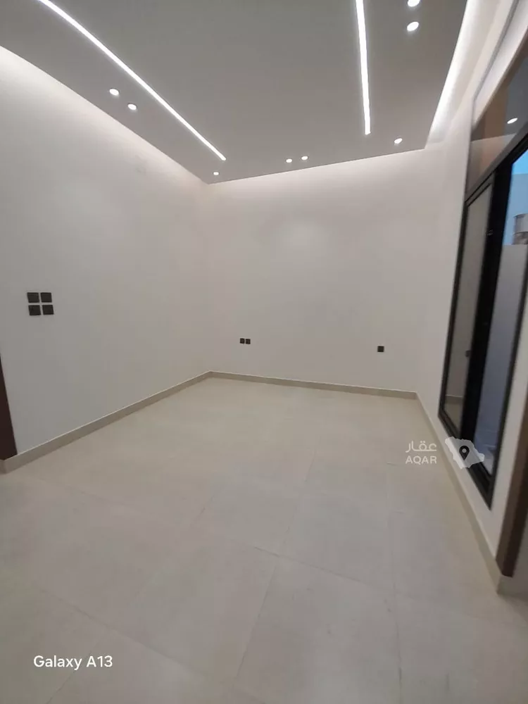 Floor for Sale in Riyadh Dirab