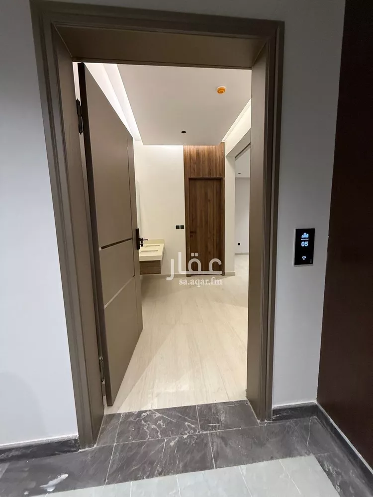 شقة للبيع في شارع المطر, حي الحزم, مدينة الرياض, منطقة الرياض صورة 2