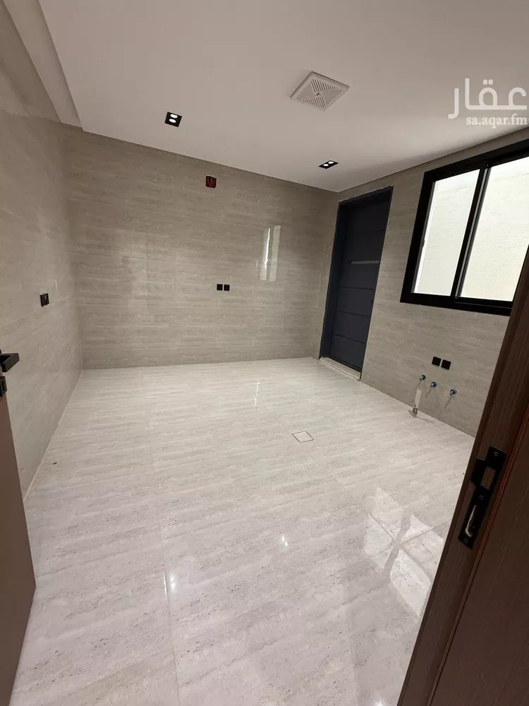 Villa for Sale in Riyadh Tuwaiq 14