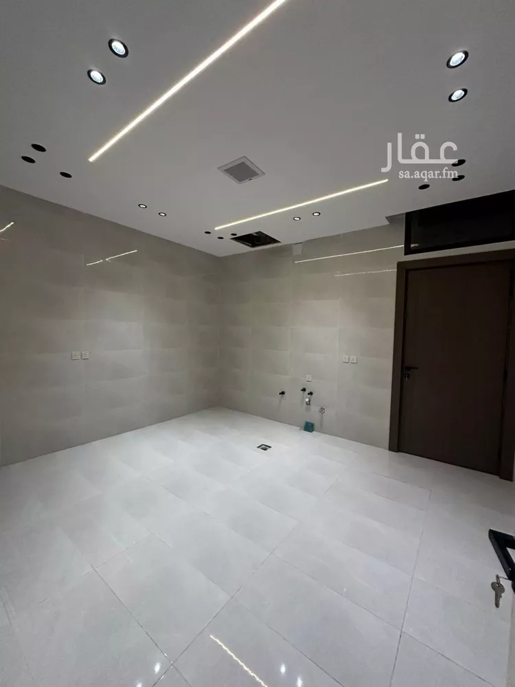 دور للبيع في شارع الجنادريه, حي الجنادرية, مدينة الرياض, منطقة الرياض صورة 3