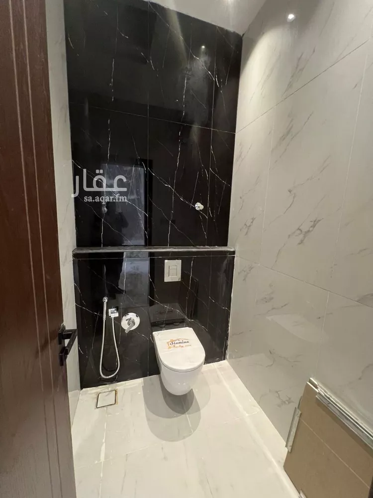 دور للبيع في شارع القلاع, حي الجنادرية, مدينة الرياض, منطقة الرياض 10