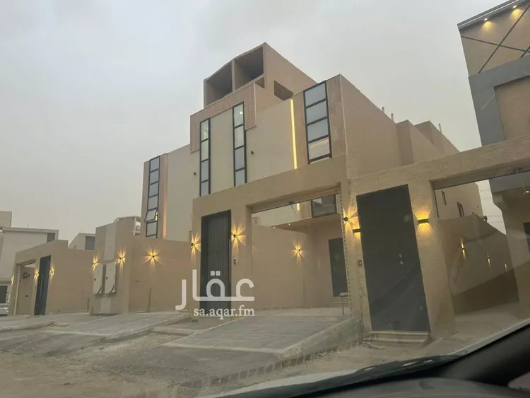 فيلا للبيع في شارع عبيدالله الهذلي, حي عكاظ, مدينة الرياض, منطقة الرياض 1 صورة