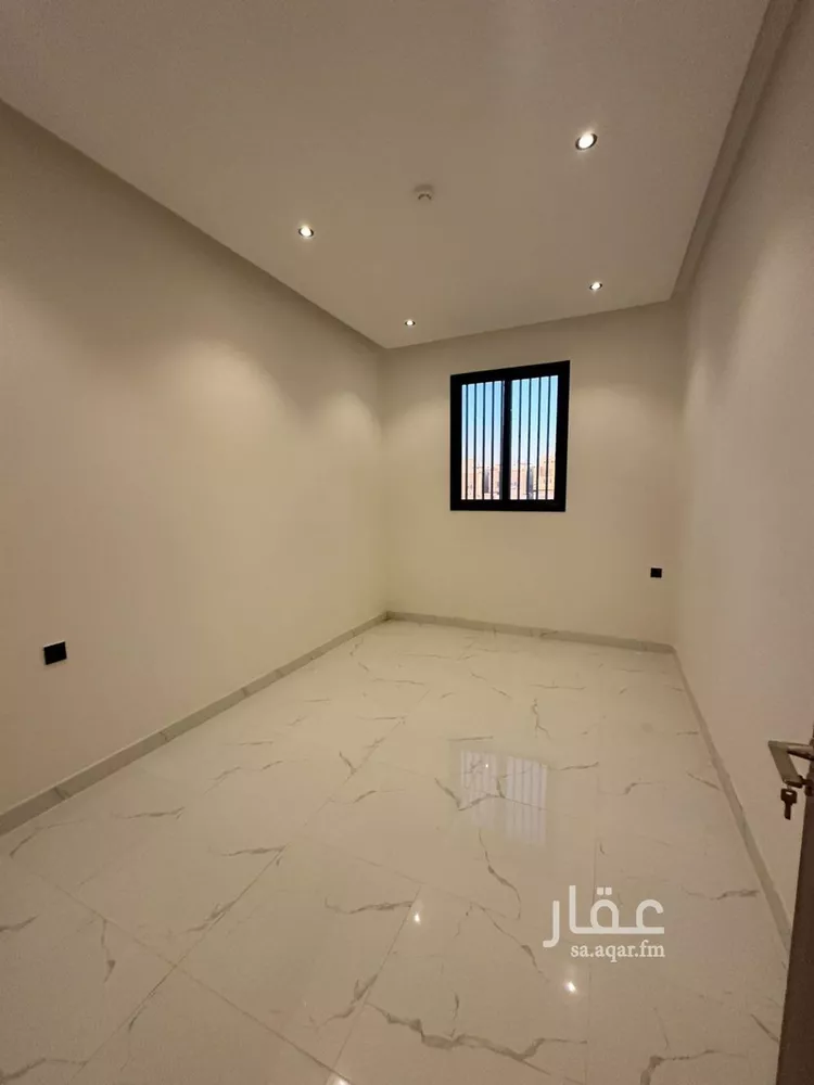 شقة للبيع في شارع محمد بن عوجان, حي الحزم, مدينة الرياض, منطقة الرياض صورة 3