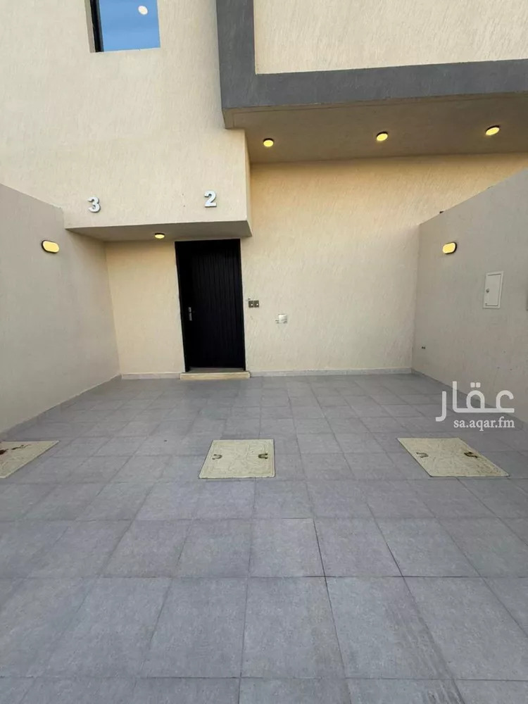 Floor for Sale in Riyadh Badr 8