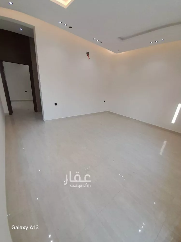 دور للبيع في شارع اللثامة, حي الحزم, مدينة الرياض, منطقة الرياض 9