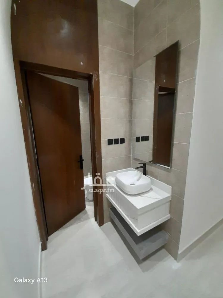 دور للبيع في شارع حسن بن عبدالوهاب, حي طويق, مدينة الرياض, منطقة الرياض 7