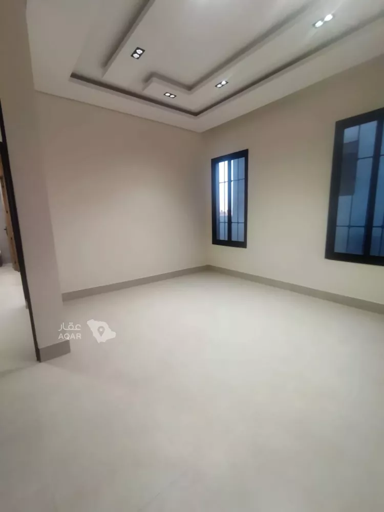 Floor for Sale in Riyadh Dirab 22
