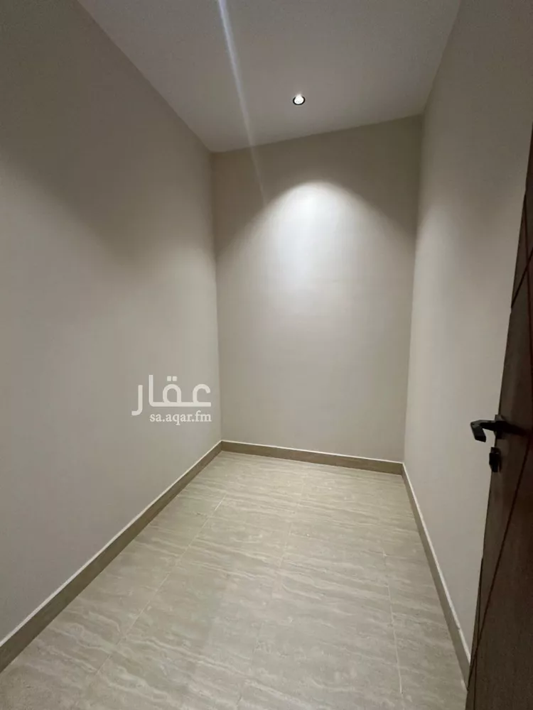 Floor for Sale in Riyadh Badr 10