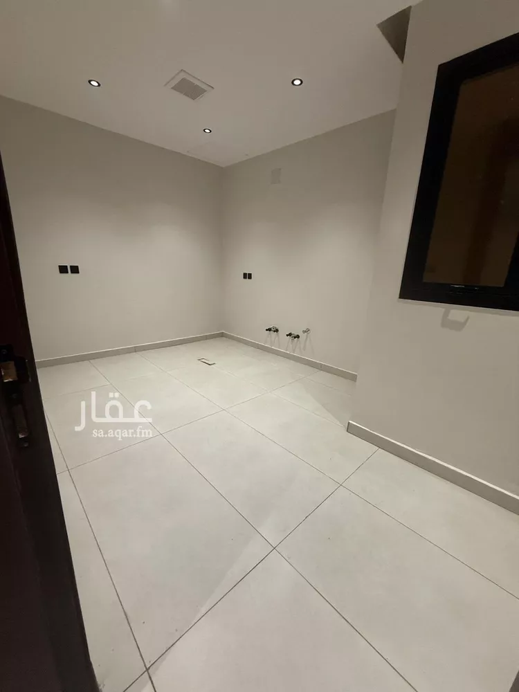 دور للبيع في شارع ثابت بن وديعة, حي العوالي, مدينة الرياض, منطقة الرياض صورة 2