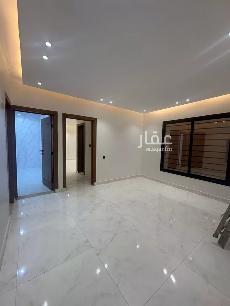 فيلا للبيع في شارع عبيدالله الهذلي, حي عكاظ, مدينة الرياض, منطقة الرياض 12
