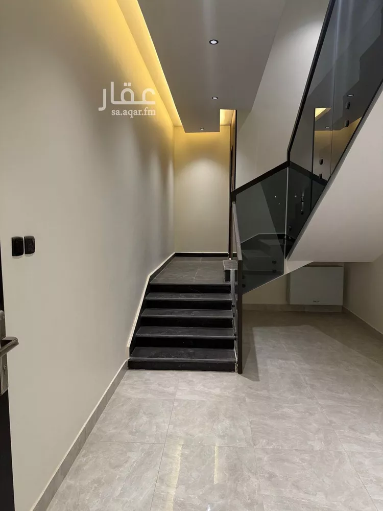فيلا للبيع في شارع علاء الدين القرشي, حي العوالي, مدينة الرياض, منطقة الرياض صورة 2