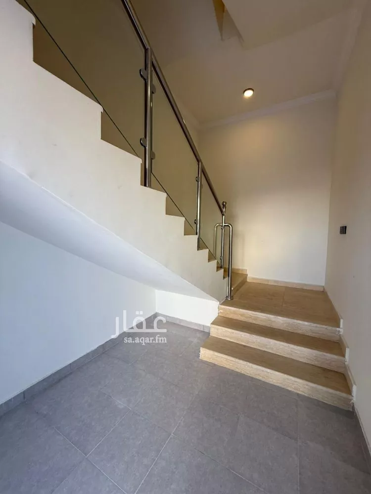 Floor for Sale in Riyadh Badr 7