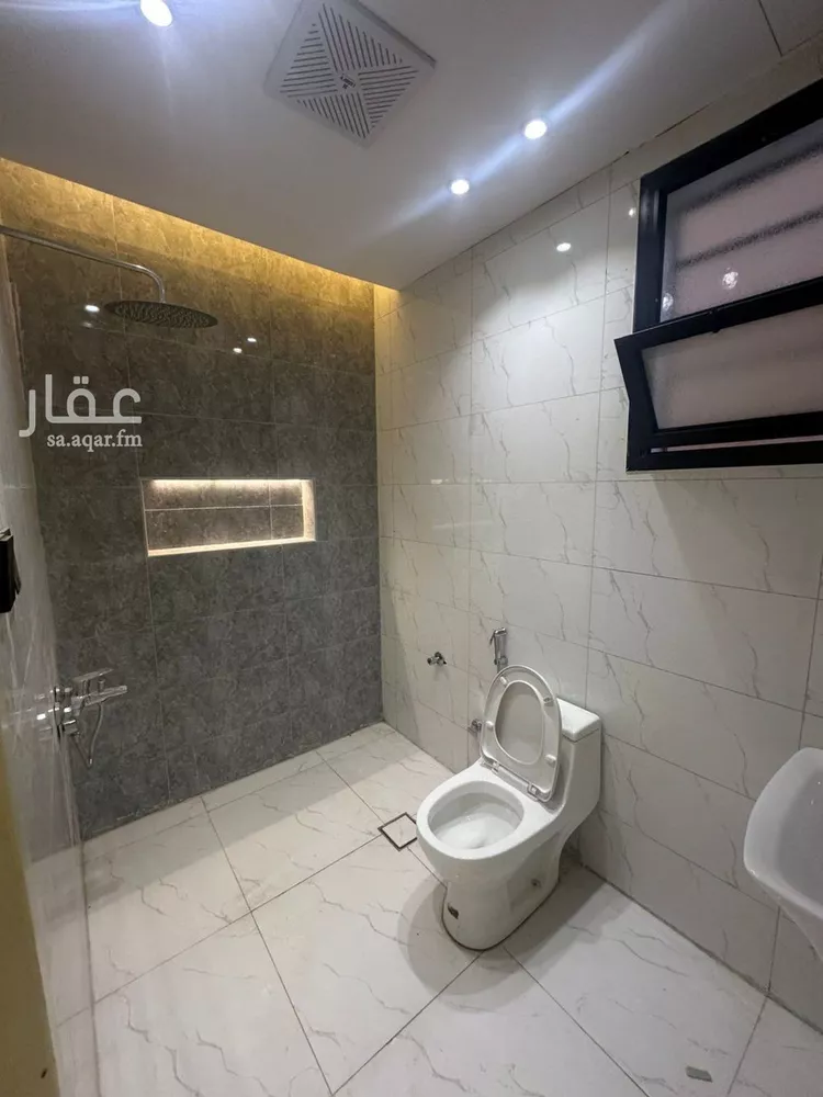 دور للبيع في شارع عبيدالله الهذلي, حي عكاظ, مدينة الرياض, منطقة الرياض صورة 2