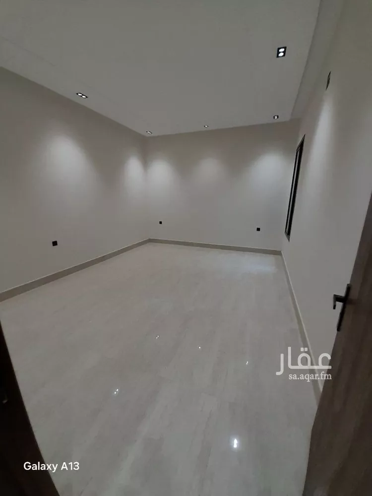 دور للبيع في شارع فارس العشيره, حي طويق, مدينة الرياض, منطقة الرياض صورة 3