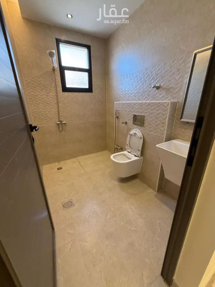Floor for Sale in Riyadh Badr 10
