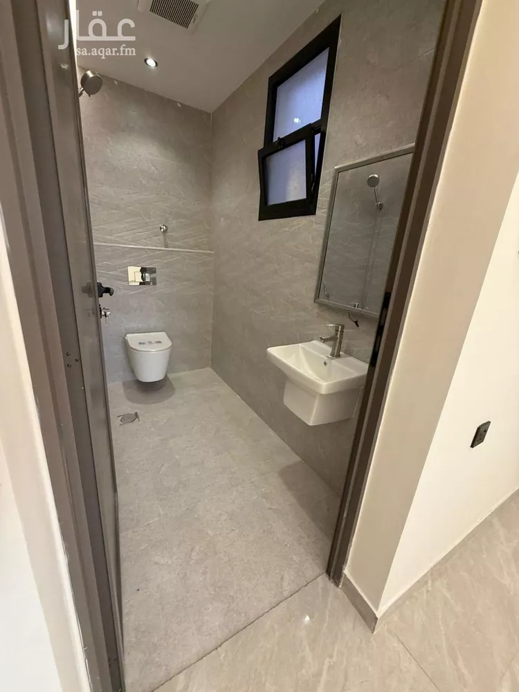 Floor for Sale in Riyadh Badr 12