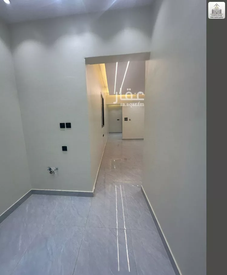 Floor for Sale in Riyadh Okaz صورة 3