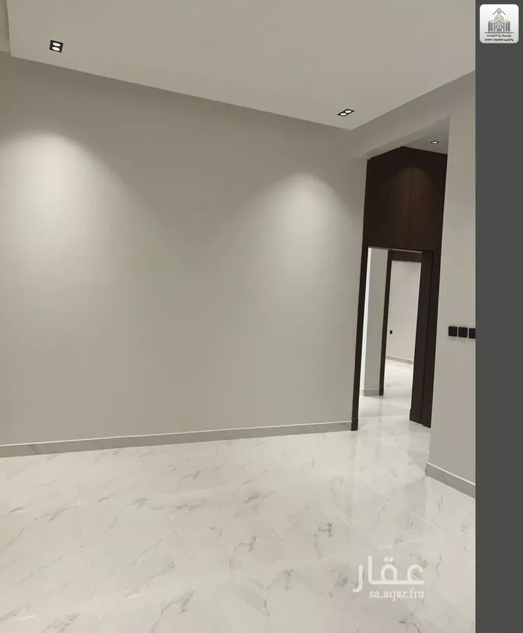 Floor for Sale in Riyadh Al Janadriyah 6