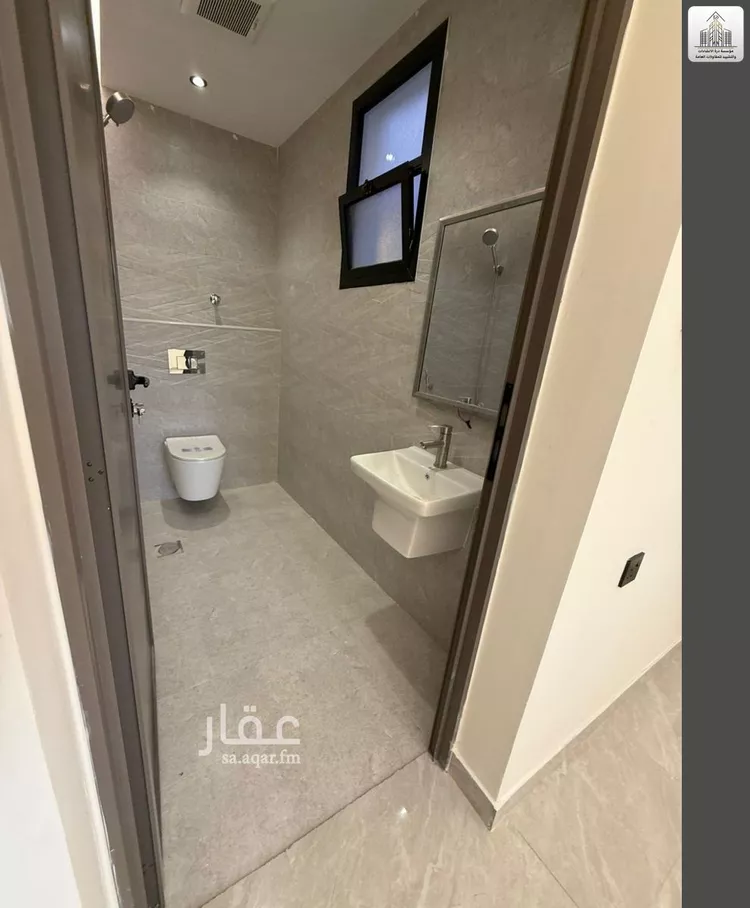 Floor for Sale in Riyadh Badr 14