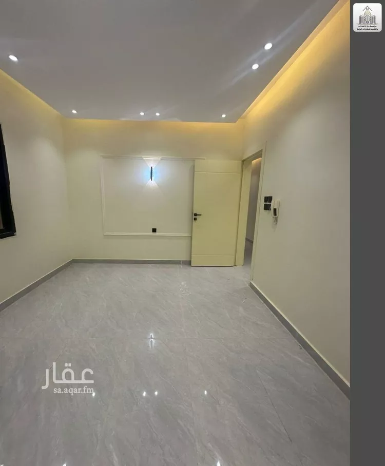 Floor for Sale in Riyadh Okaz