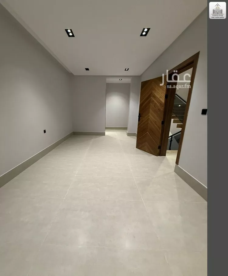 فيلا للبيع في شارع حسين الأبريقي, حي عكاظ, مدينة الرياض, منطقة الرياض 16