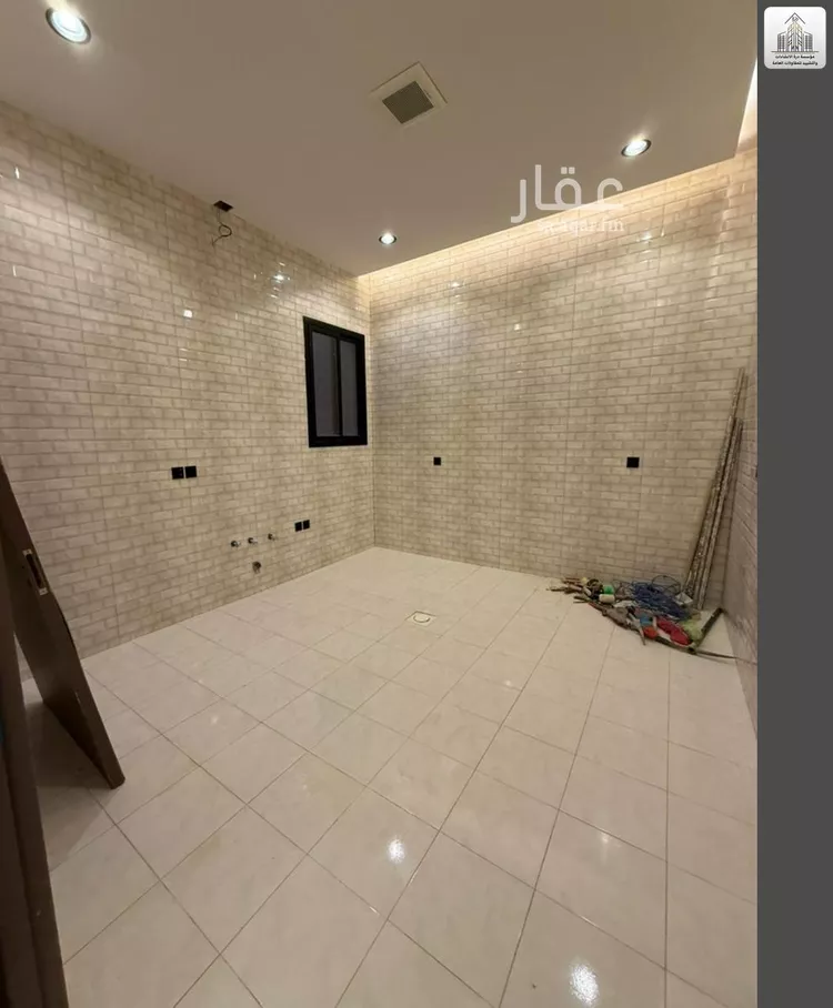 Floor for Sale in Riyadh Badr 8