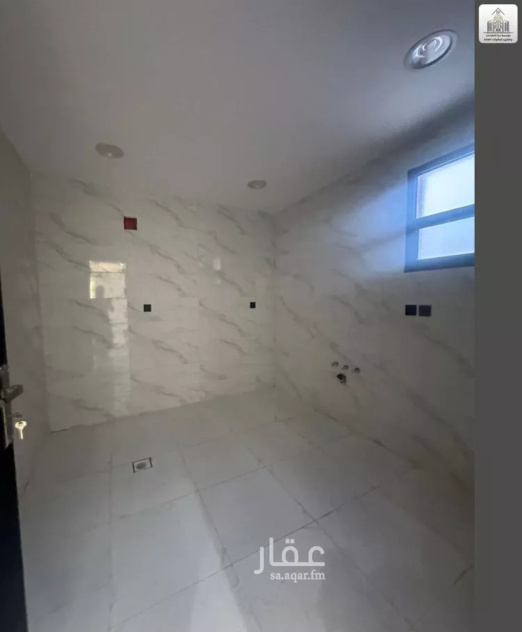 فيلا للبيع في شارع عبيدالله الهذلي, حي عكاظ, مدينة الرياض, منطقة الرياض صورة 5