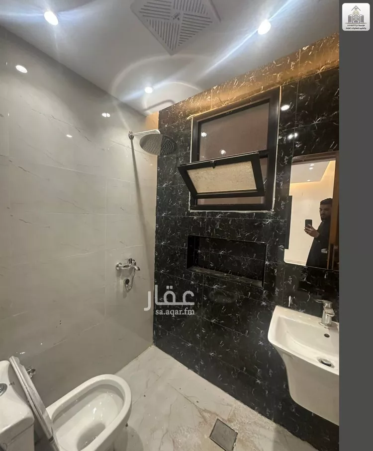 فيلا للبيع في شارع عبيدالله الهذلي, حي عكاظ, مدينة الرياض, منطقة الرياض 10