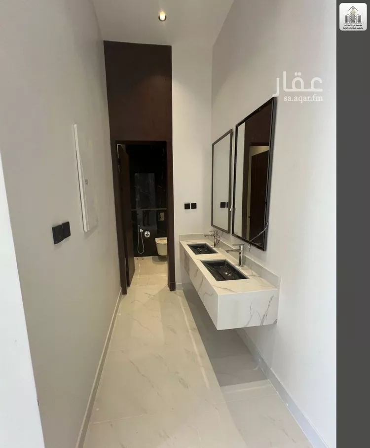 Floor for Sale in Riyadh Al Janadriyah 13