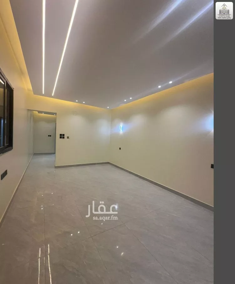Floor for Sale in Riyadh Okaz 15