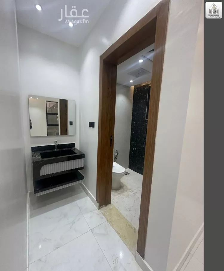 فيلا للبيع في شارع عبيدالله الهذلي, حي عكاظ, مدينة الرياض, منطقة الرياض 8