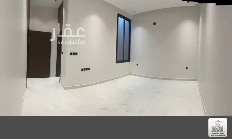 Floor for Sale in Riyadh Al Janadriyah 16