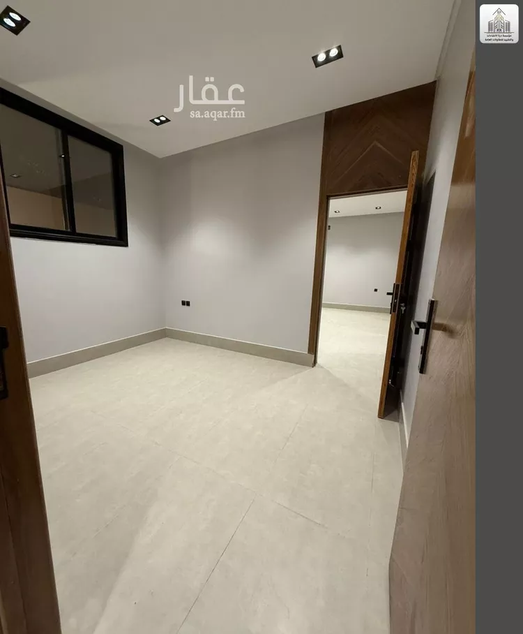 فيلا للبيع في شارع حسين الأبريقي, حي عكاظ, مدينة الرياض, منطقة الرياض 17