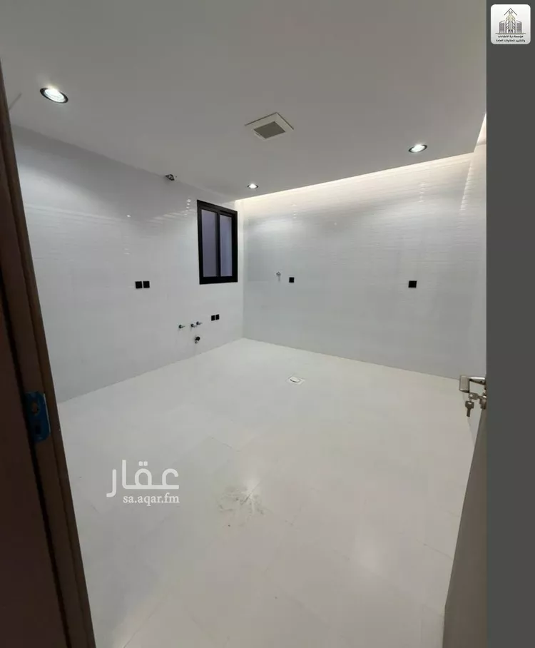 Floor for Sale in Riyadh Badr 12