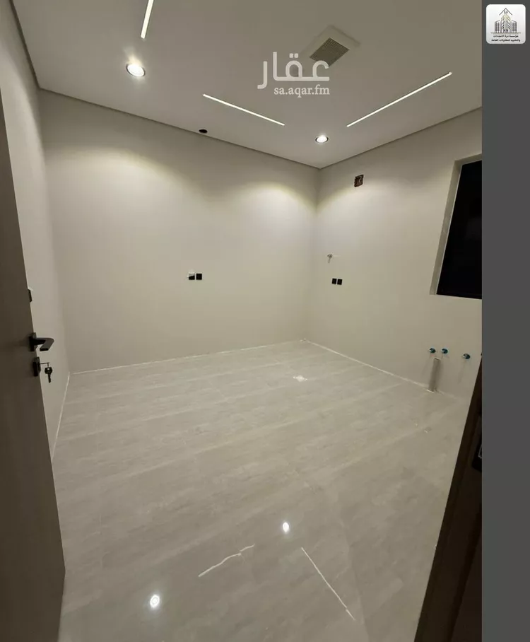 شقة للبيع في شارع سفيان بن الحكم, حي العوالي, مدينة الرياض, منطقة الرياض 8