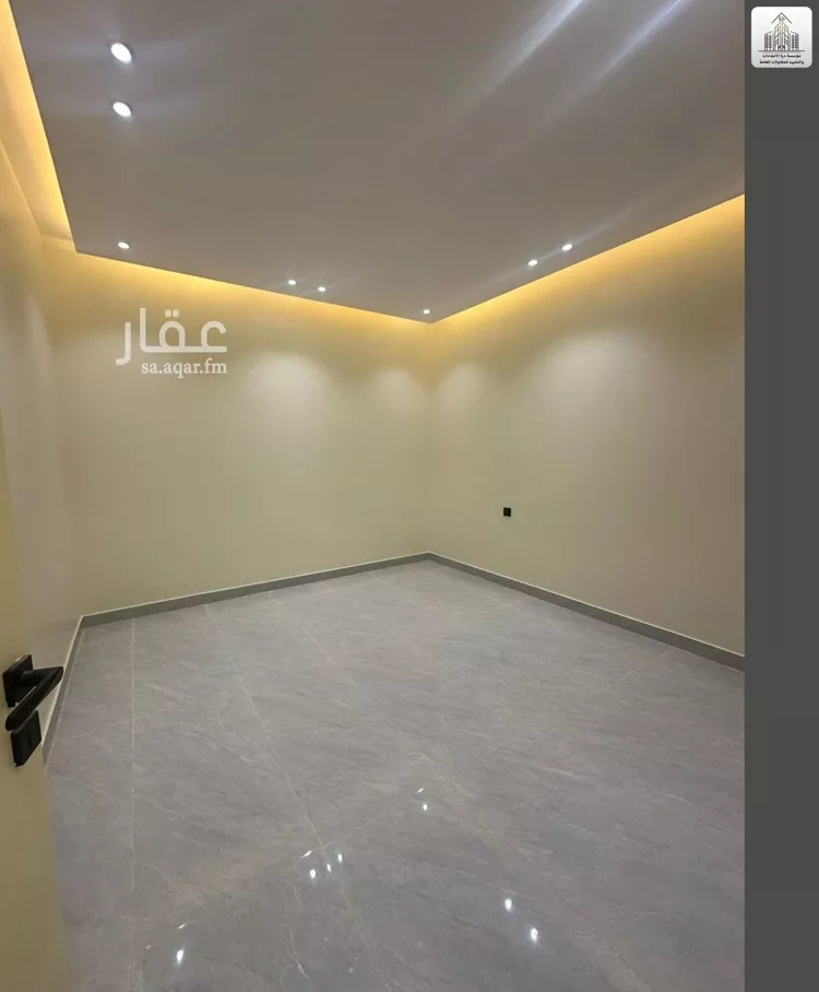 Floor for Sale in Riyadh Okaz 11
