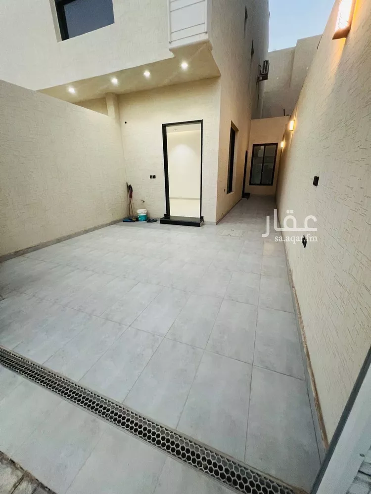 دور للبيع في شارع الرشاد, حي الرمال, مدينة الرياض, منطقة الرياض