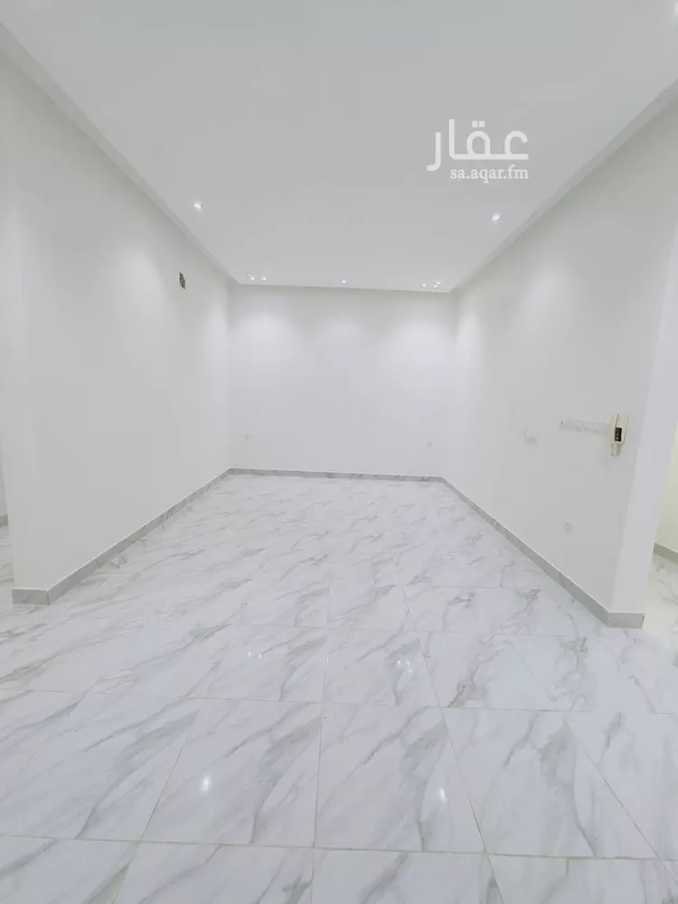 دور للبيع في شارع اجداد, حي القادسية, مدينة الرياض, منطقة الرياض صورة 3