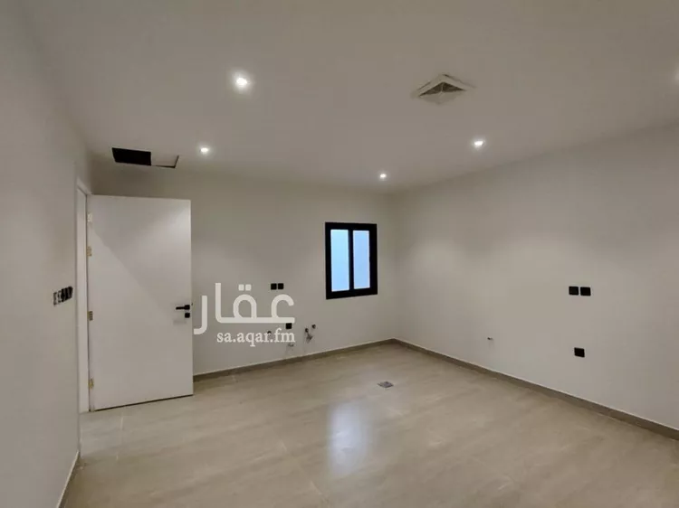 دور للبيع في شارع اللدايد, حي الحزم, مدينة الرياض, منطقة الرياض