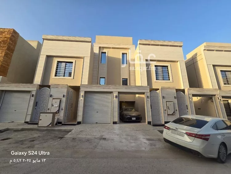 دور للبيع في شارع حسان بن قيس, حي بدر, مدينة الرياض, منطقة الرياض